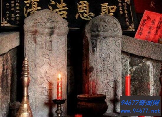 孙悟空墓出土的金箍棒